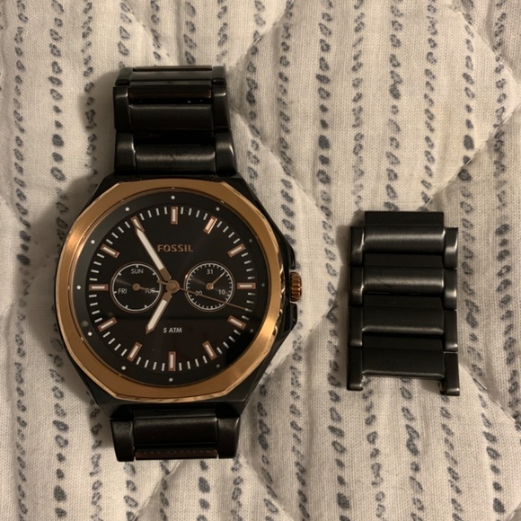 45MM Fossil watch - Picture 6 of 6